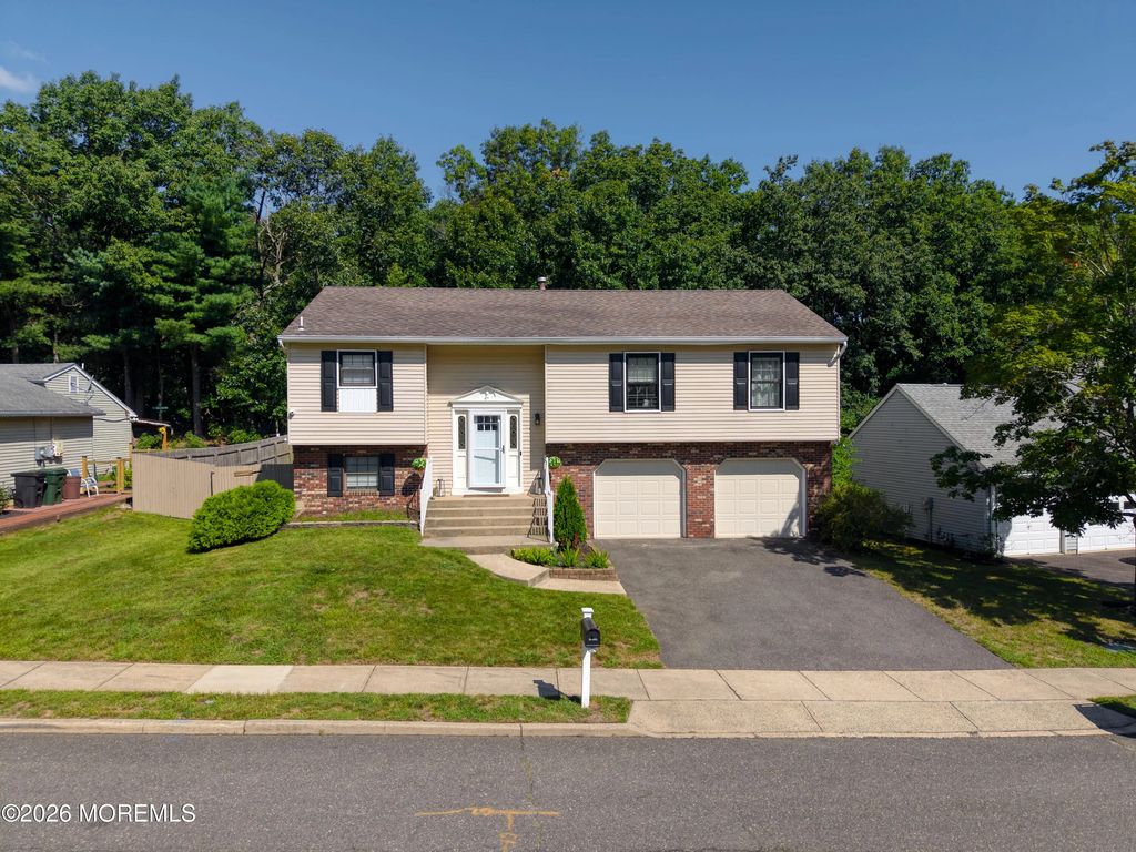 140 Cannonball Drive, Howell