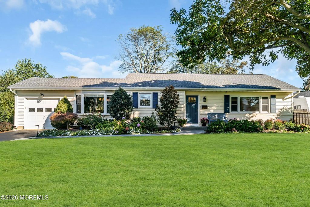 42 Locust Avenue, West Long Branch