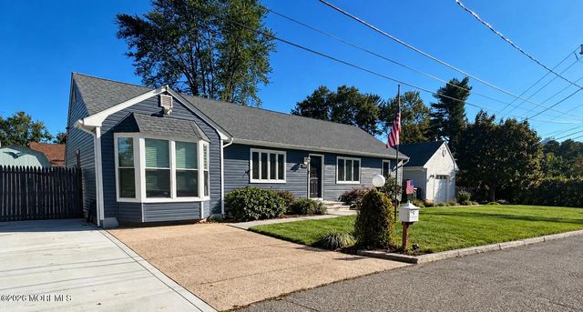 1417 Anchor Avenue, Beachwood
