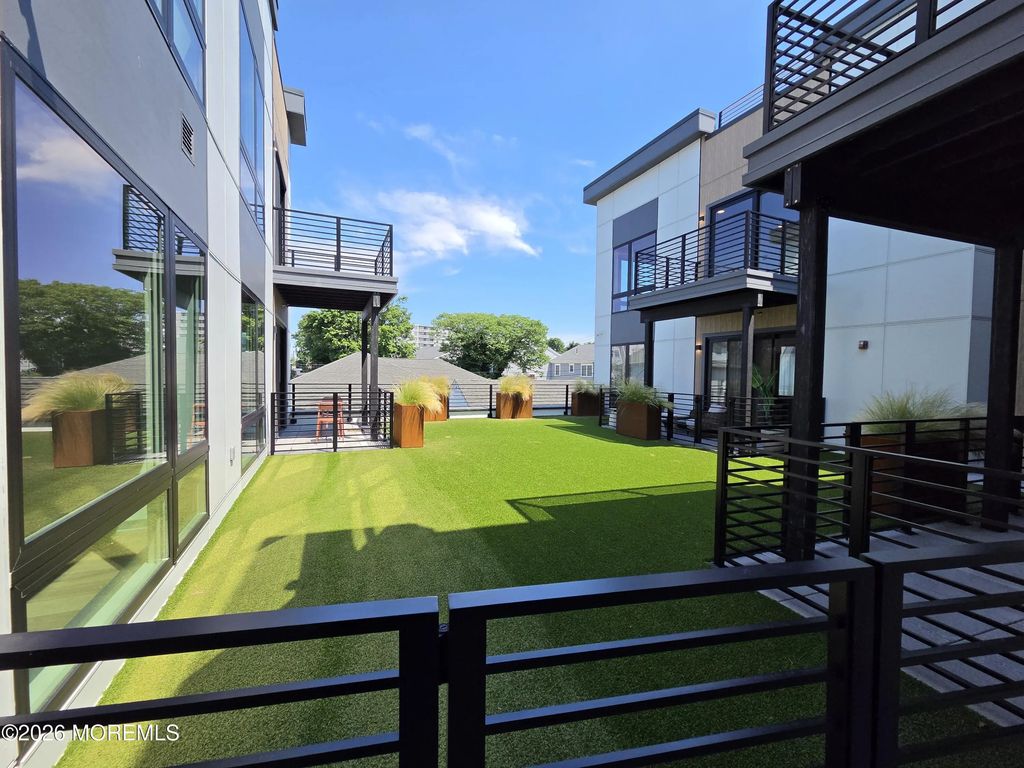 665 Second Avenue 301, Long Branch