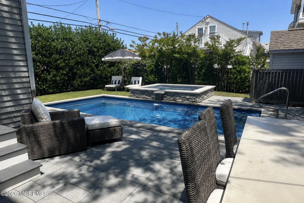 135 4th Street, Beach Haven
