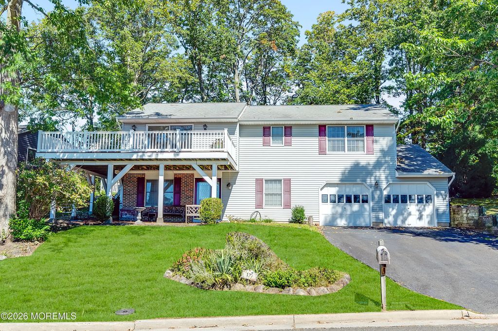 127 Arnold Place, Neptune Township