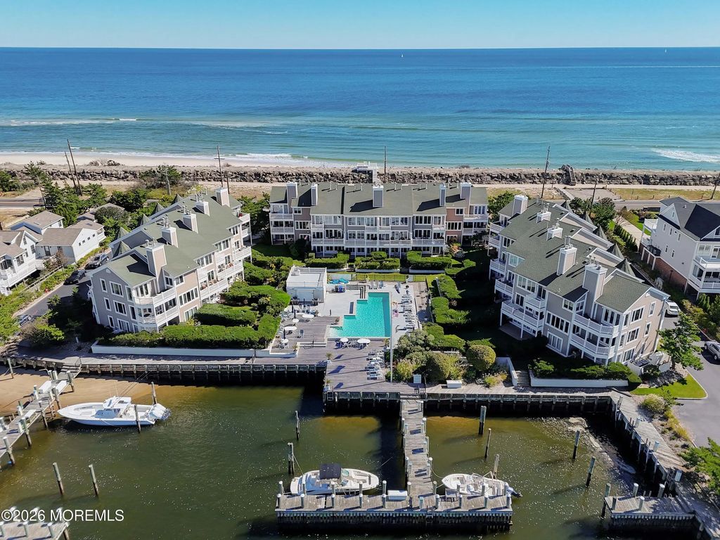 13 Grand Pointe Way, Sea Bright