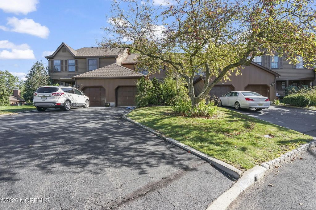 62 Danielle Court, Lawrenceville