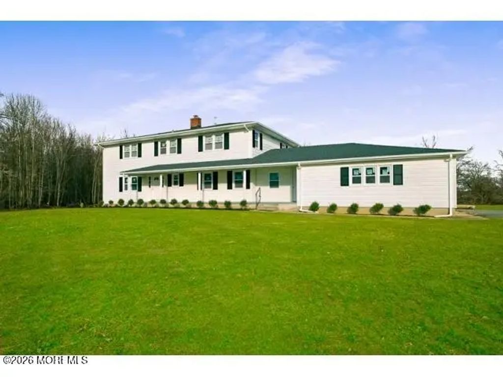 370 Smithburg Road, Manalapan