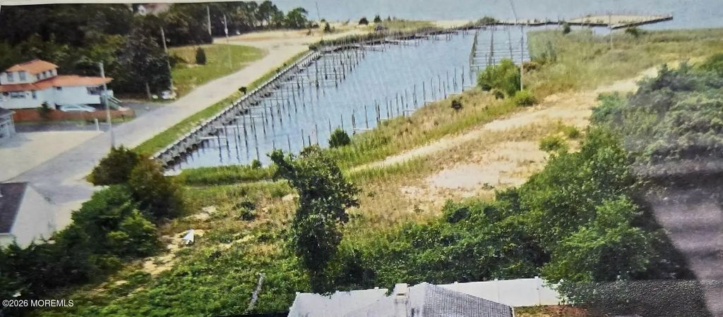 Doyle Drive, Bayville