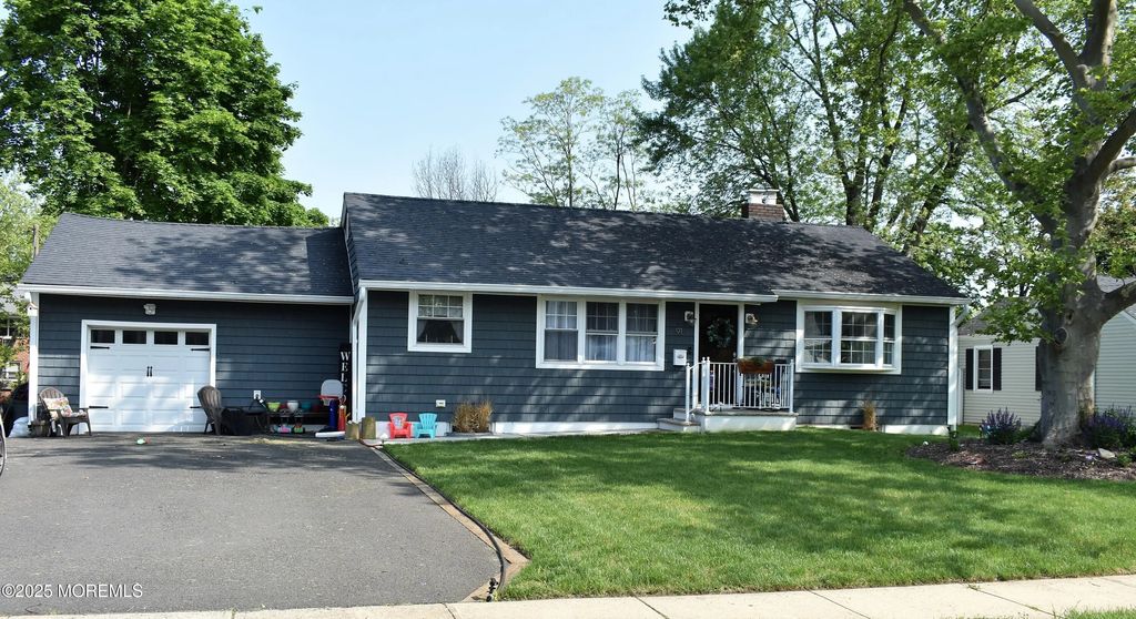 91 Jackson Street, Keyport