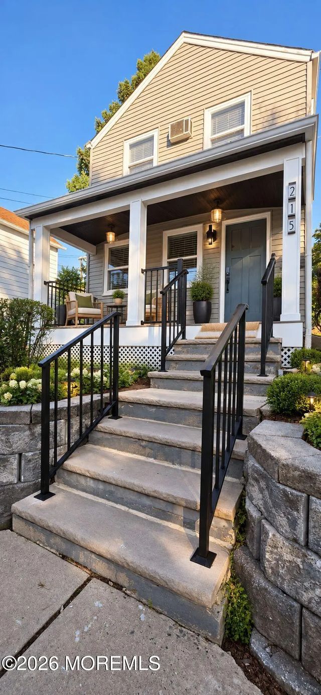 215 Pindle Avenue, Englewood