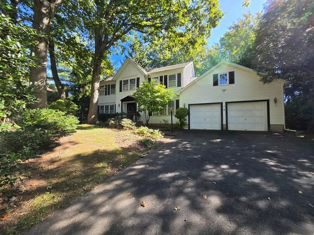 15 Cherokee Road, East Brunswick