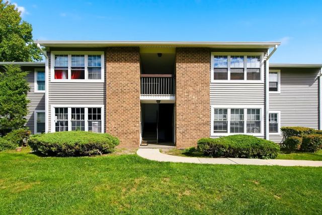 109 Pennsylvania Way, North Brunswick