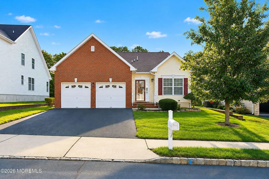 30 Little Leaf Lane, Howell