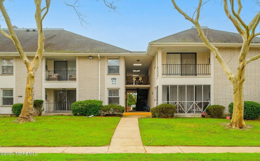 2137 8th Avenue 3b, Sea Girt