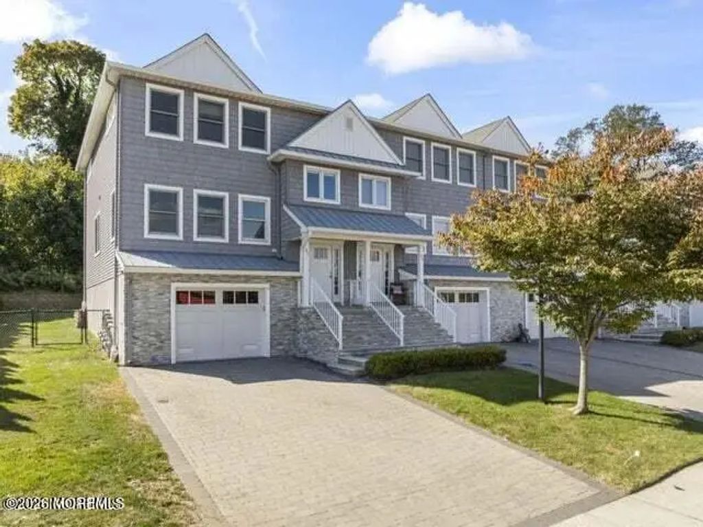 35 Shore Drive, Highlands