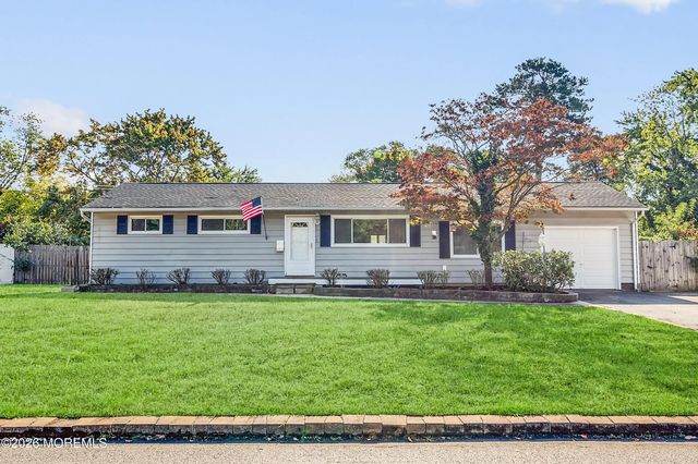 262 Sprucewood Drive, Brick