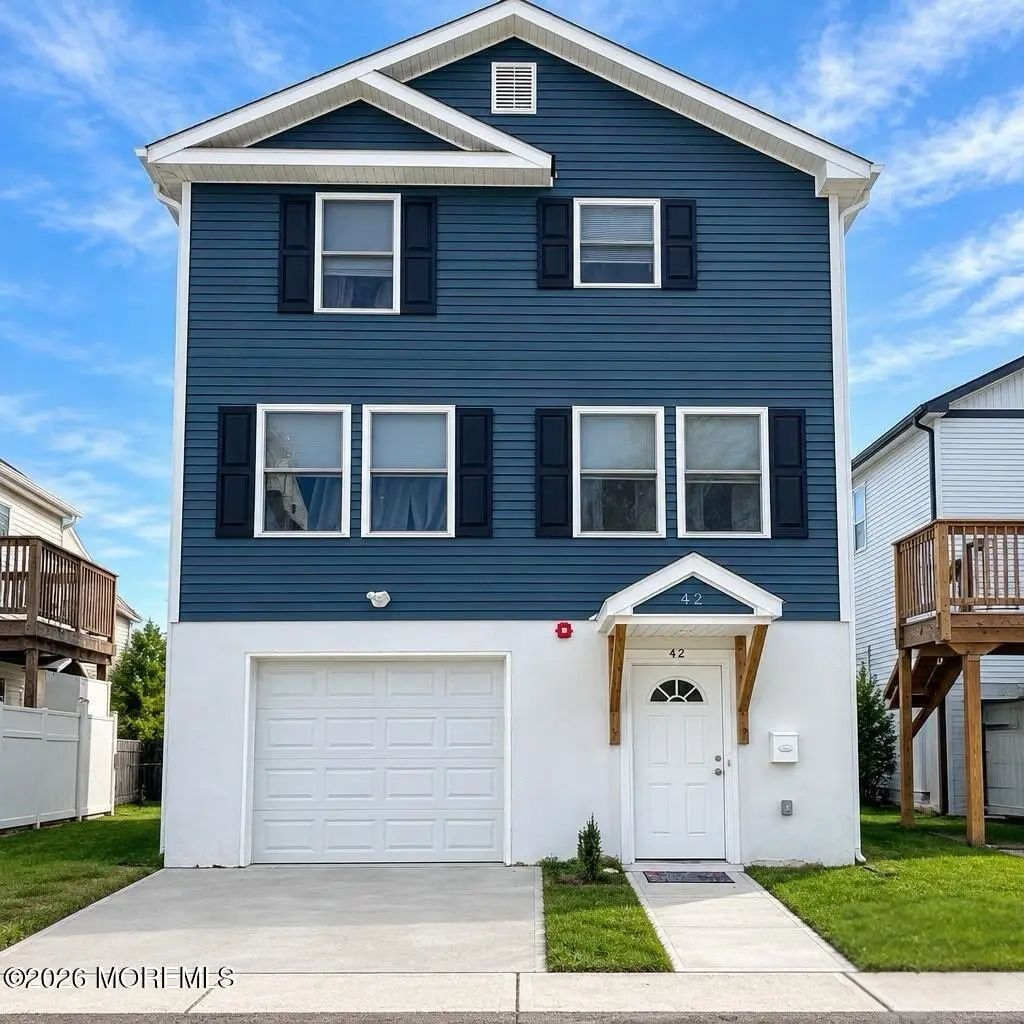 42 W Shore Street, Keansburg