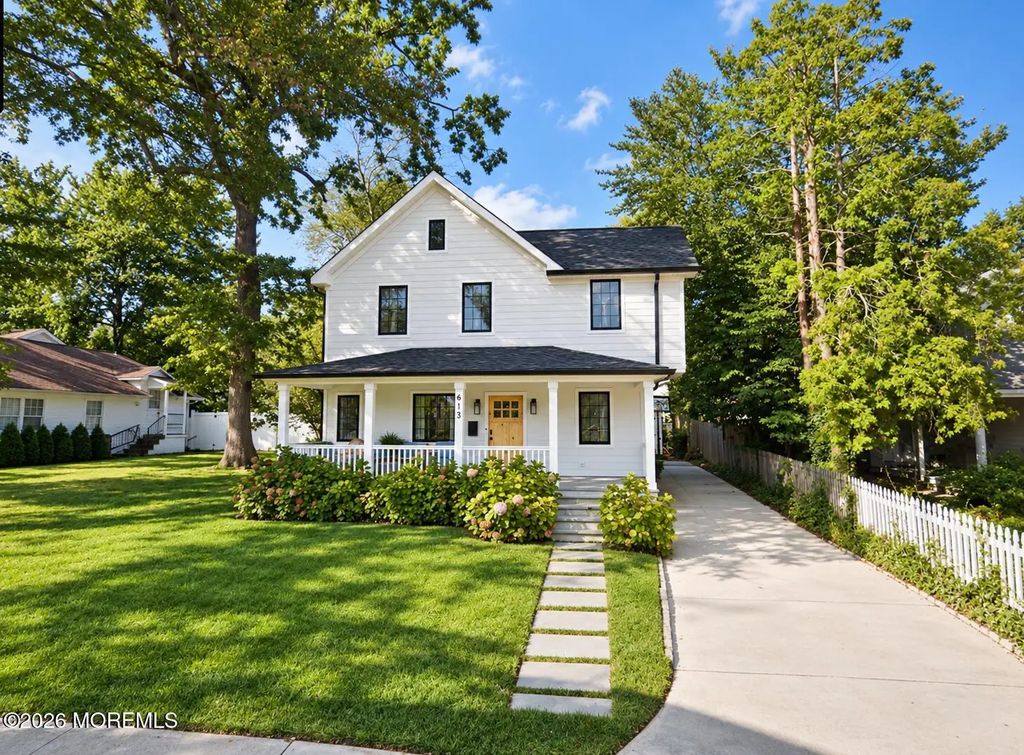 613 Myrtle Avenue, Allenhurst