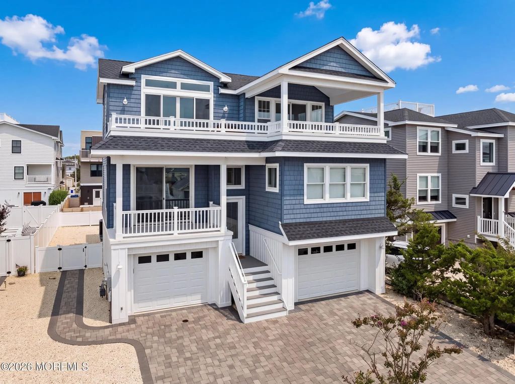 266 N 13th Street, Surf City