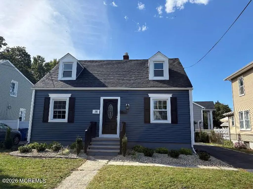 16 Oakwood Place, North Brunswick