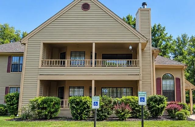 405 Chester Court #405, Helmetta