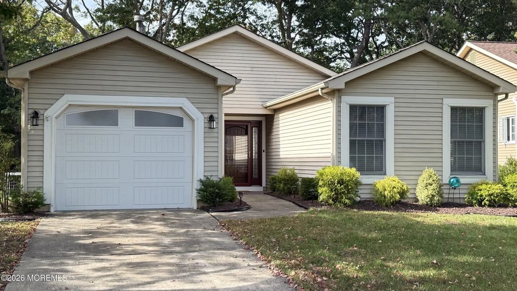 1890 Buttonwood Avenue, Toms River