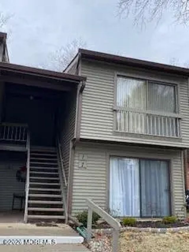 1 Medford Court, Red Bank