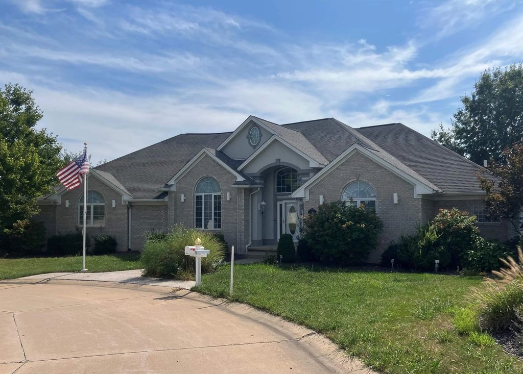4932 Lake View Drive, Quincy