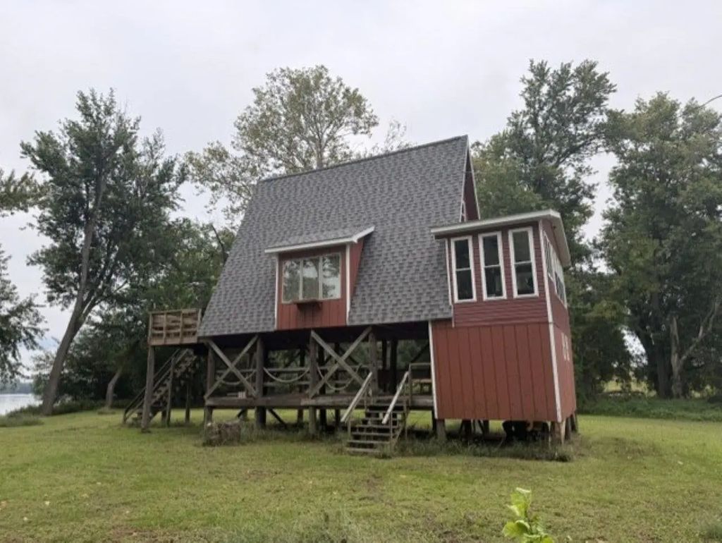 110 E County 150 Road, Warsaw