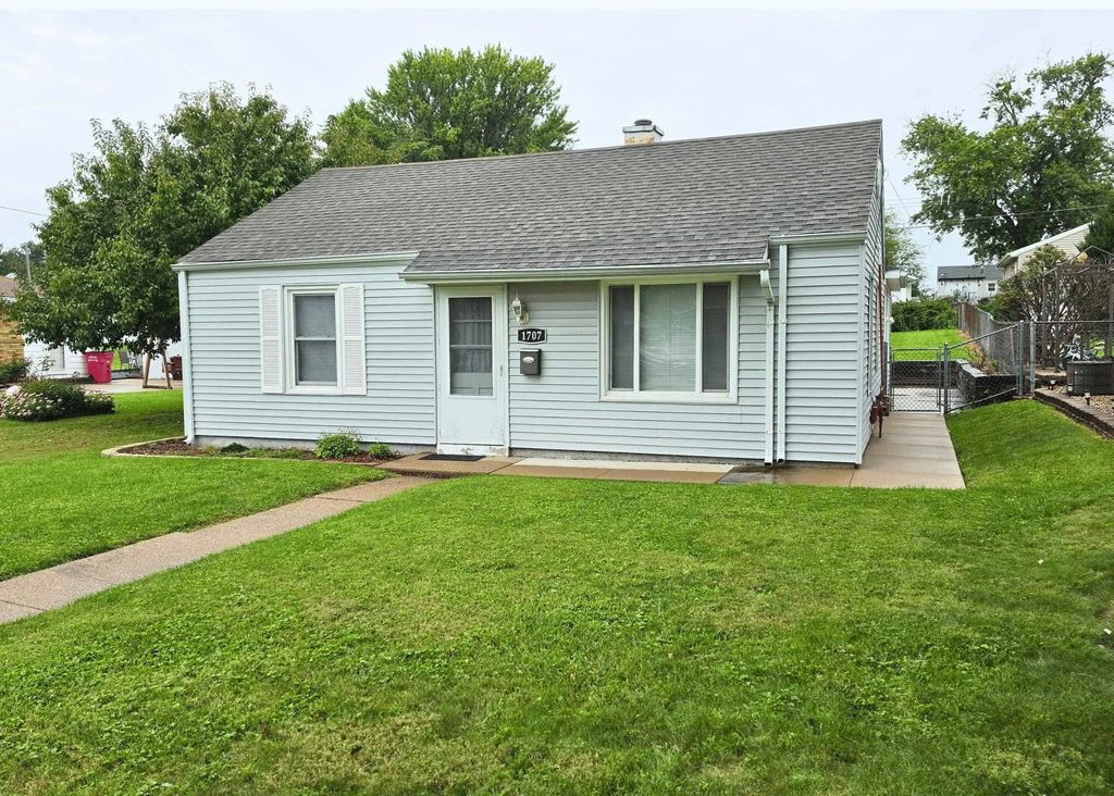 1707 Spruce, Quincy