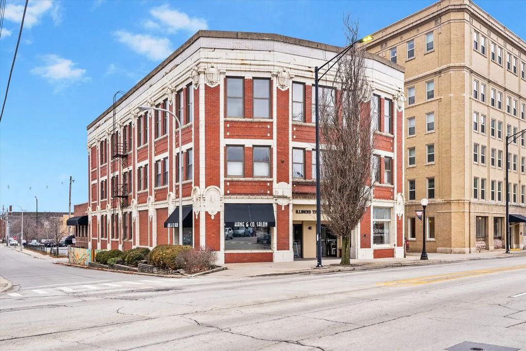 41 E University Avenue 1, Champaign