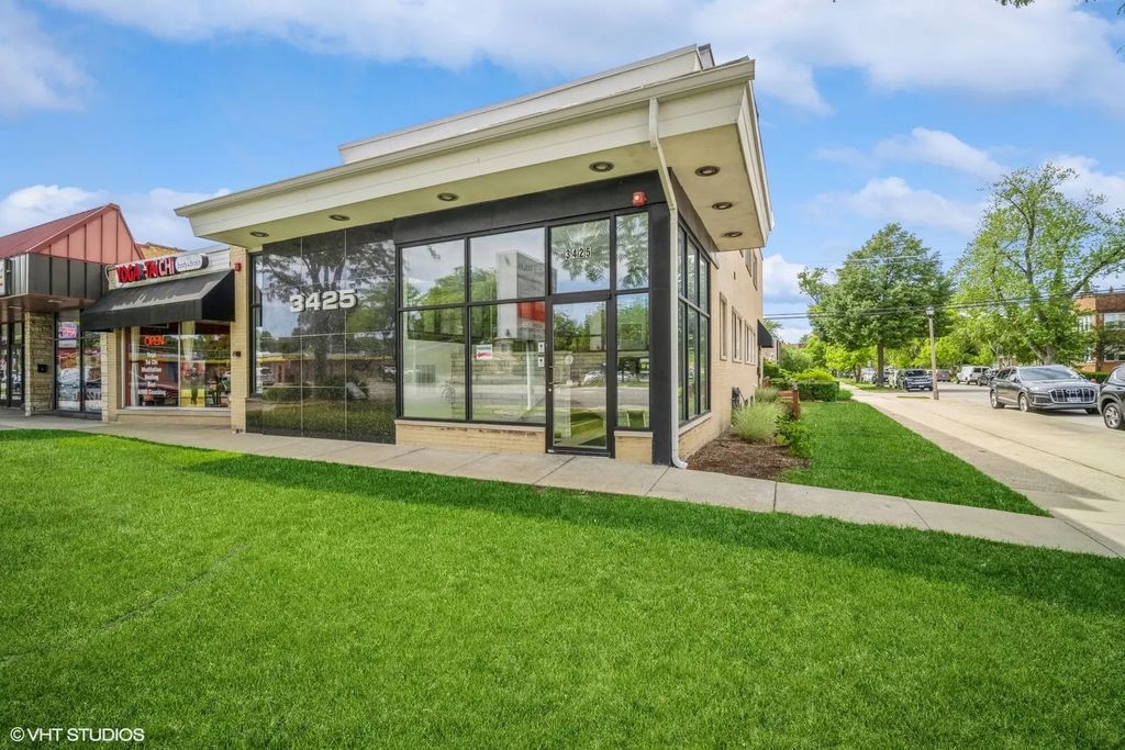 3421 Dempster Street, Skokie