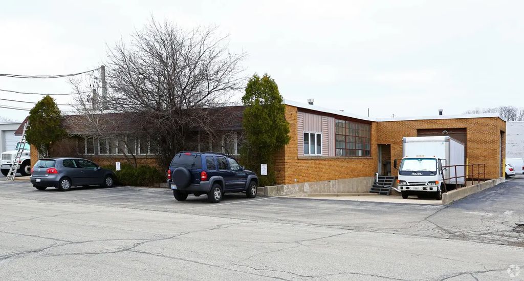 9 Mary Street, Des Plaines
