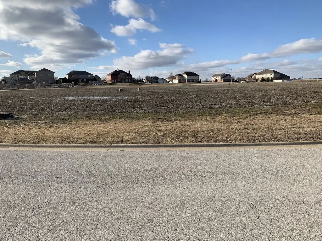 525 Diamond Drive, Manteno