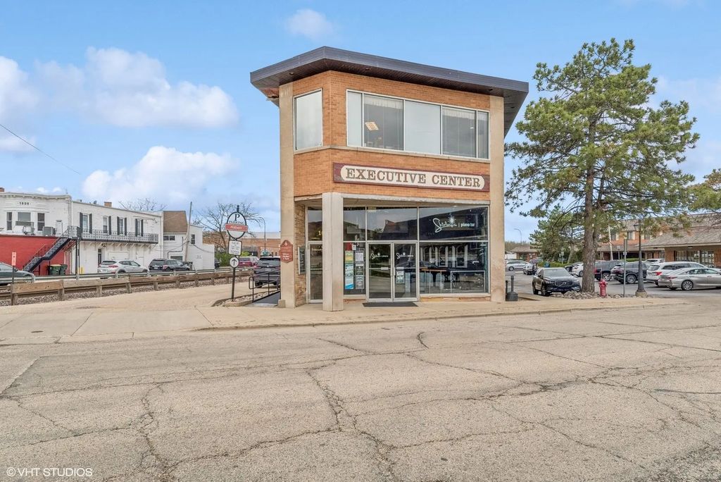 102 N Cook Street, Barrington