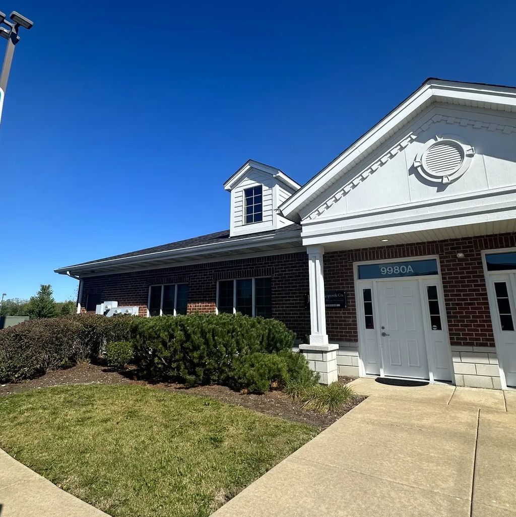 9980 190th Street A, Mokena