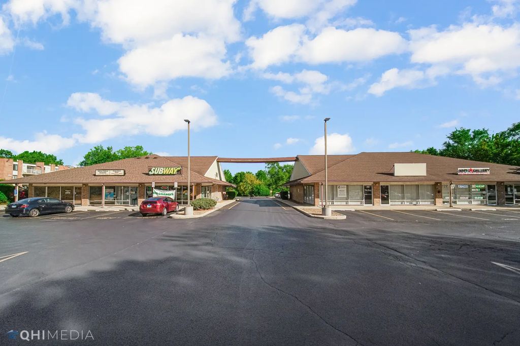 254-290 W Fullerton Avenue W 264, Addison