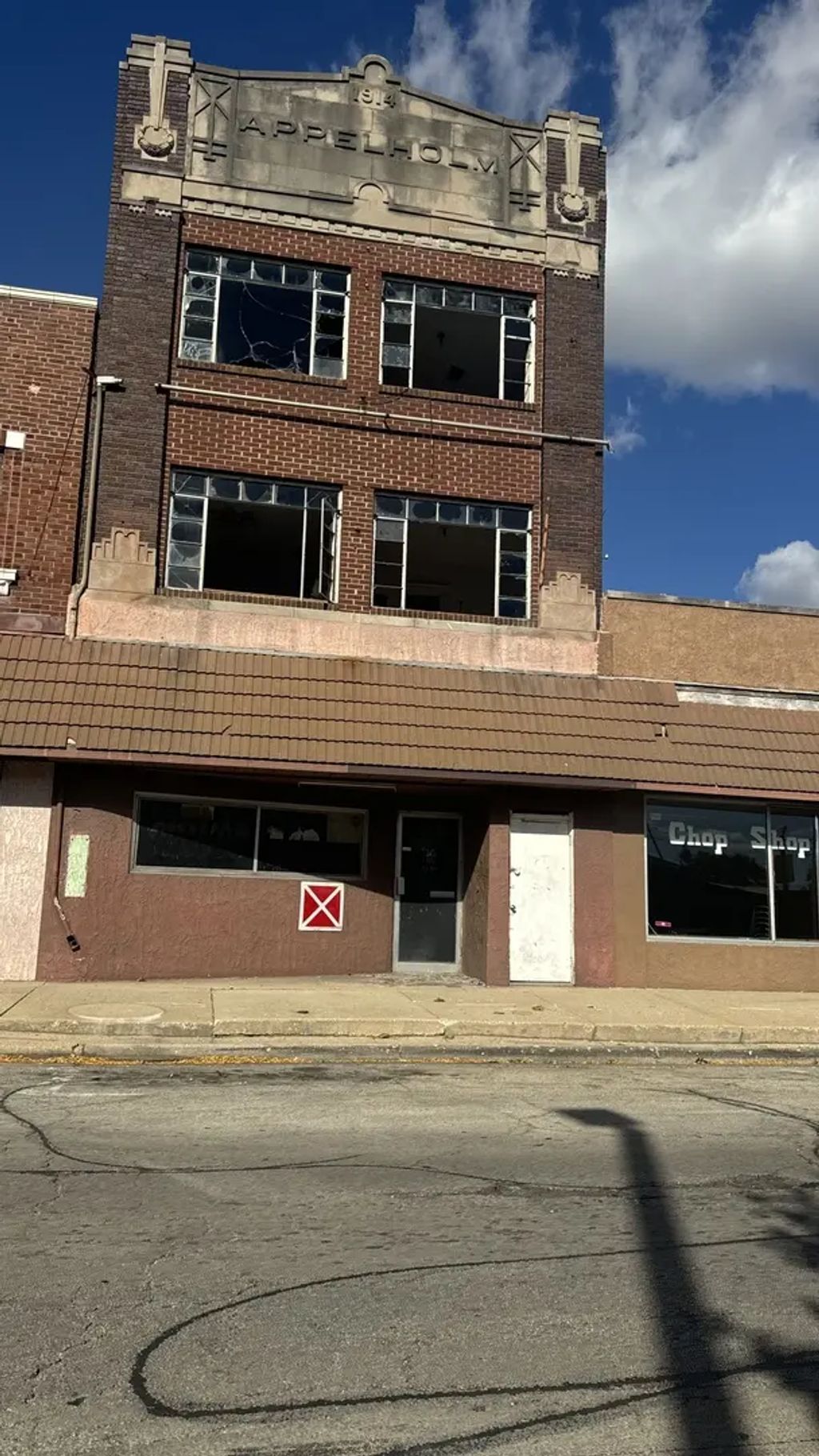 1228 Broadway, Rockford