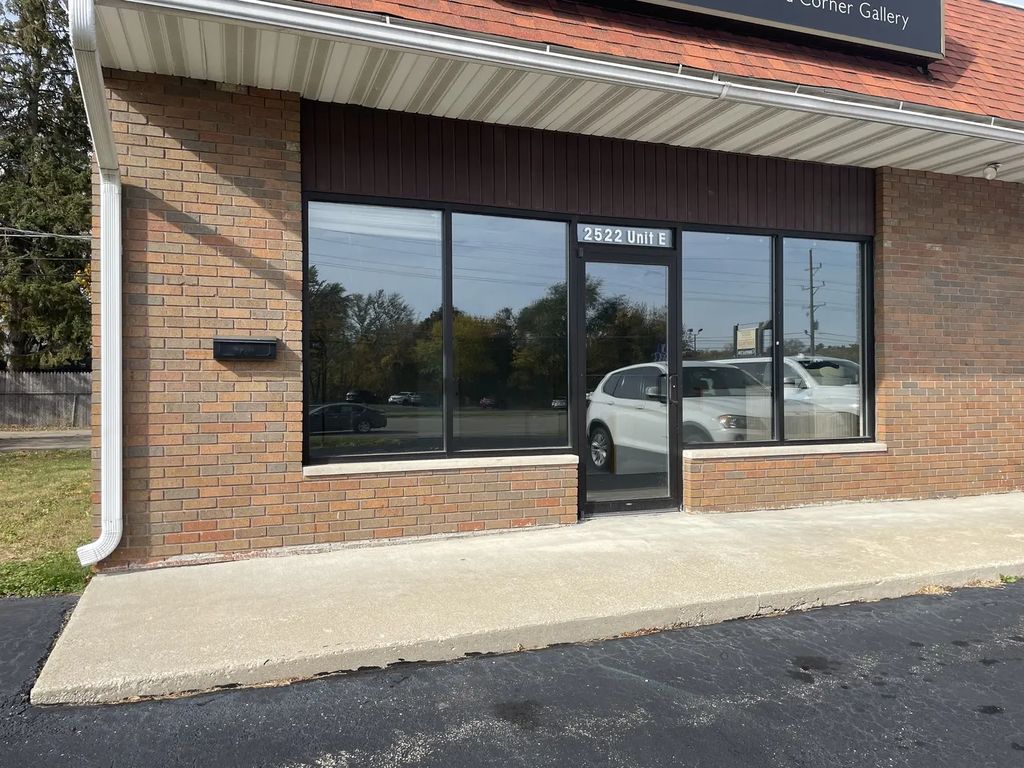 2522 E Lincolnway E, Sterling
