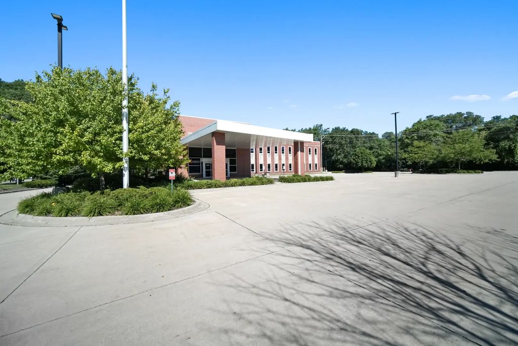 1225 E Washington Street, Joliet
