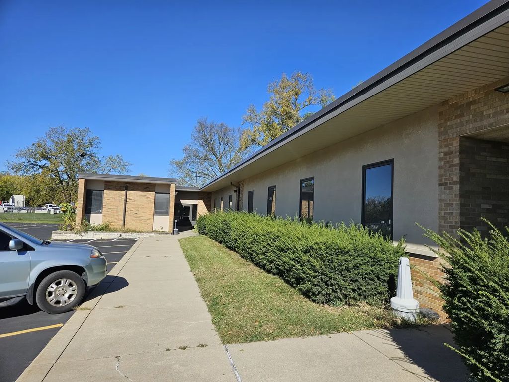 100 Manhattan Road 5, Joliet