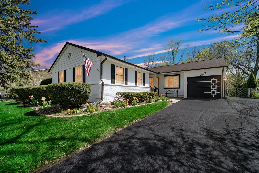 4359 Lincoln Avenue, Rolling Meadows