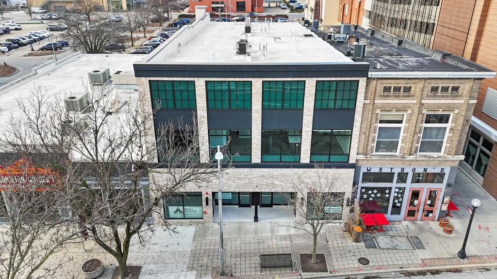 205 N Neil Street, Champaign