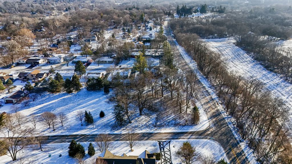 9814 River Bluff Lane, Fox River Grove
