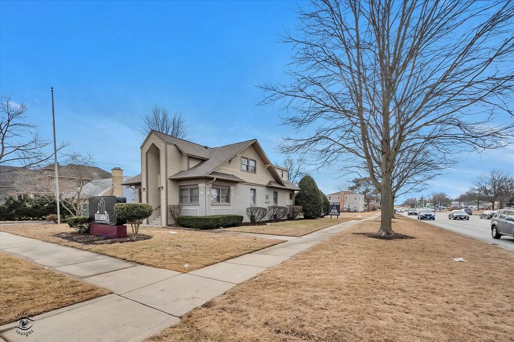 849 N Ellsworth Street, Naperville