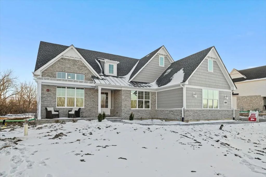 2069 Deer (lot 24) Trail, Long Grove