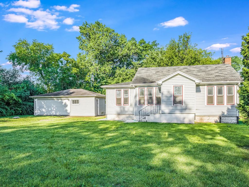 1111 Sherman Avenue, Naperville