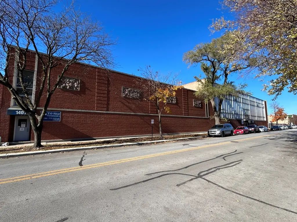 1401 S Circle Avenue, Forest Park