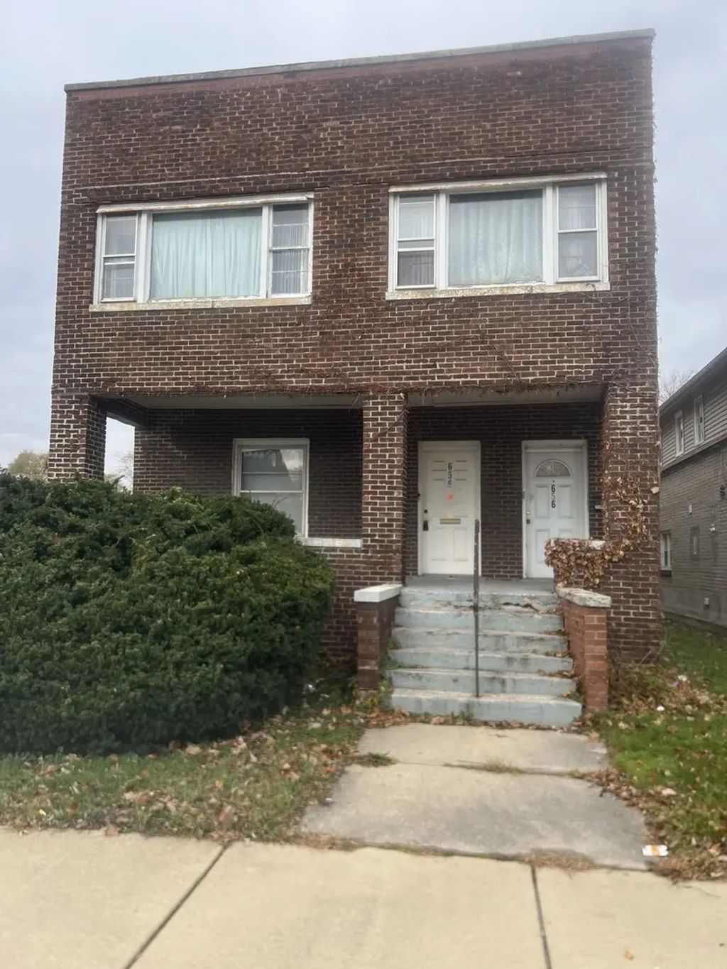 656 Wentworth Avenue, Calumet City