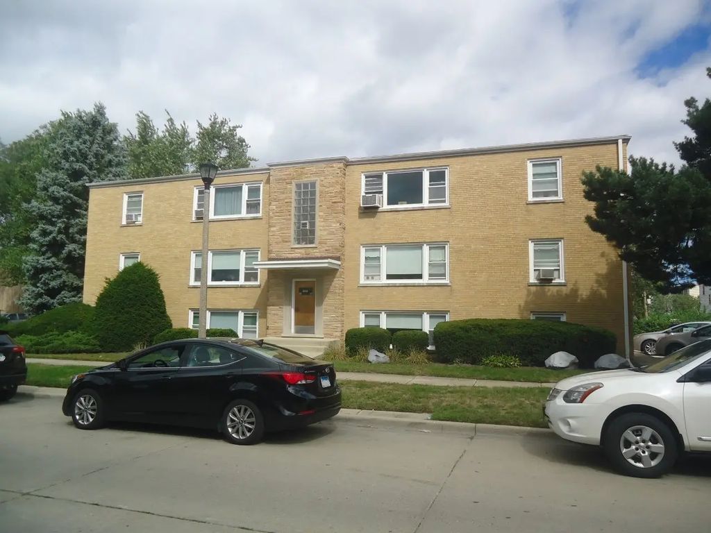 4950 Greenwood Street 3e, Skokie, 60077