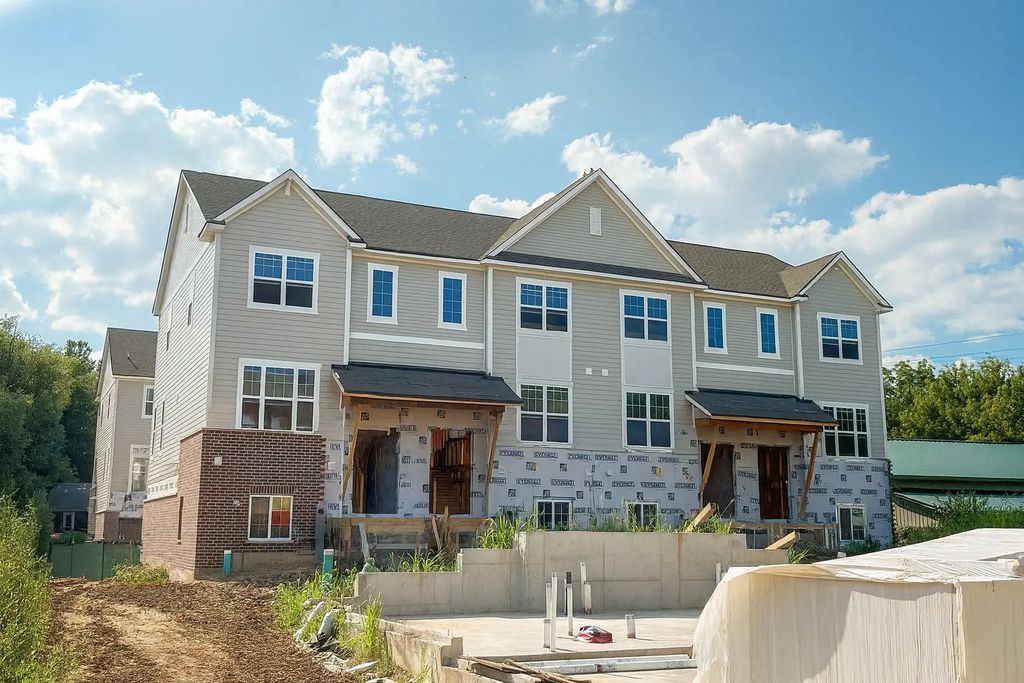 182 Eli Court, Des Plaines