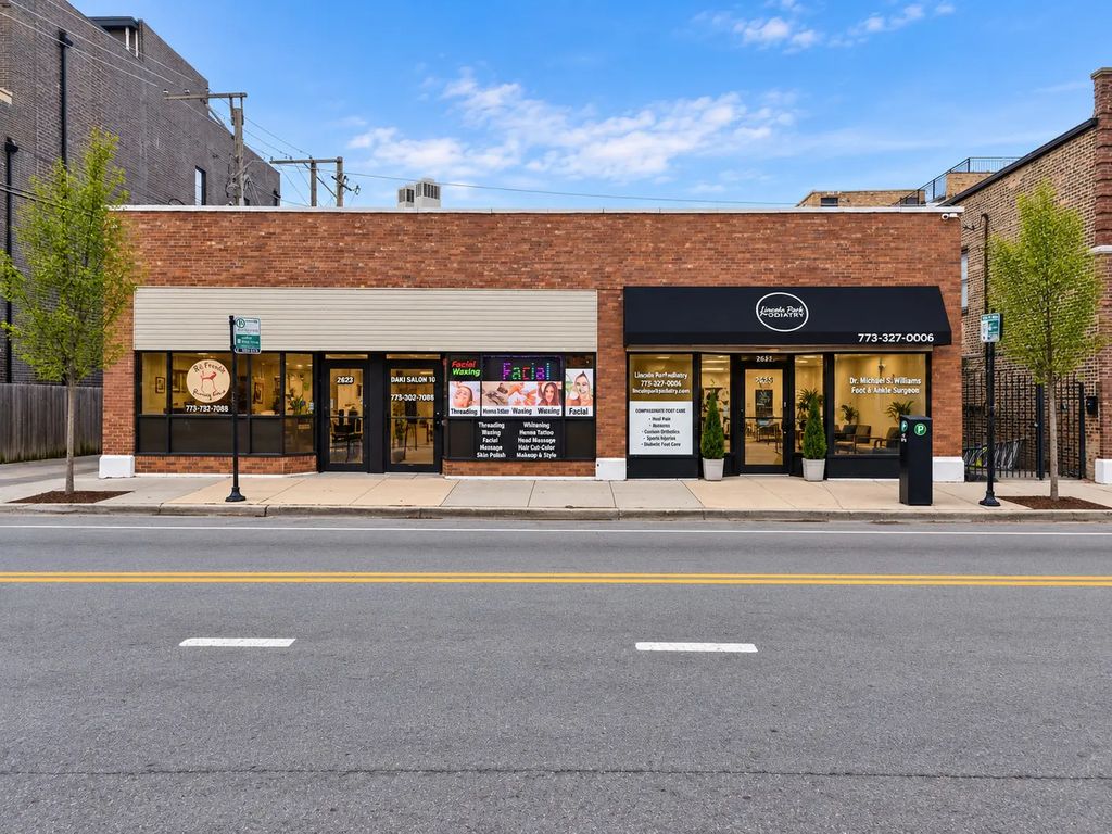 2752 N Southport Street, Chicago